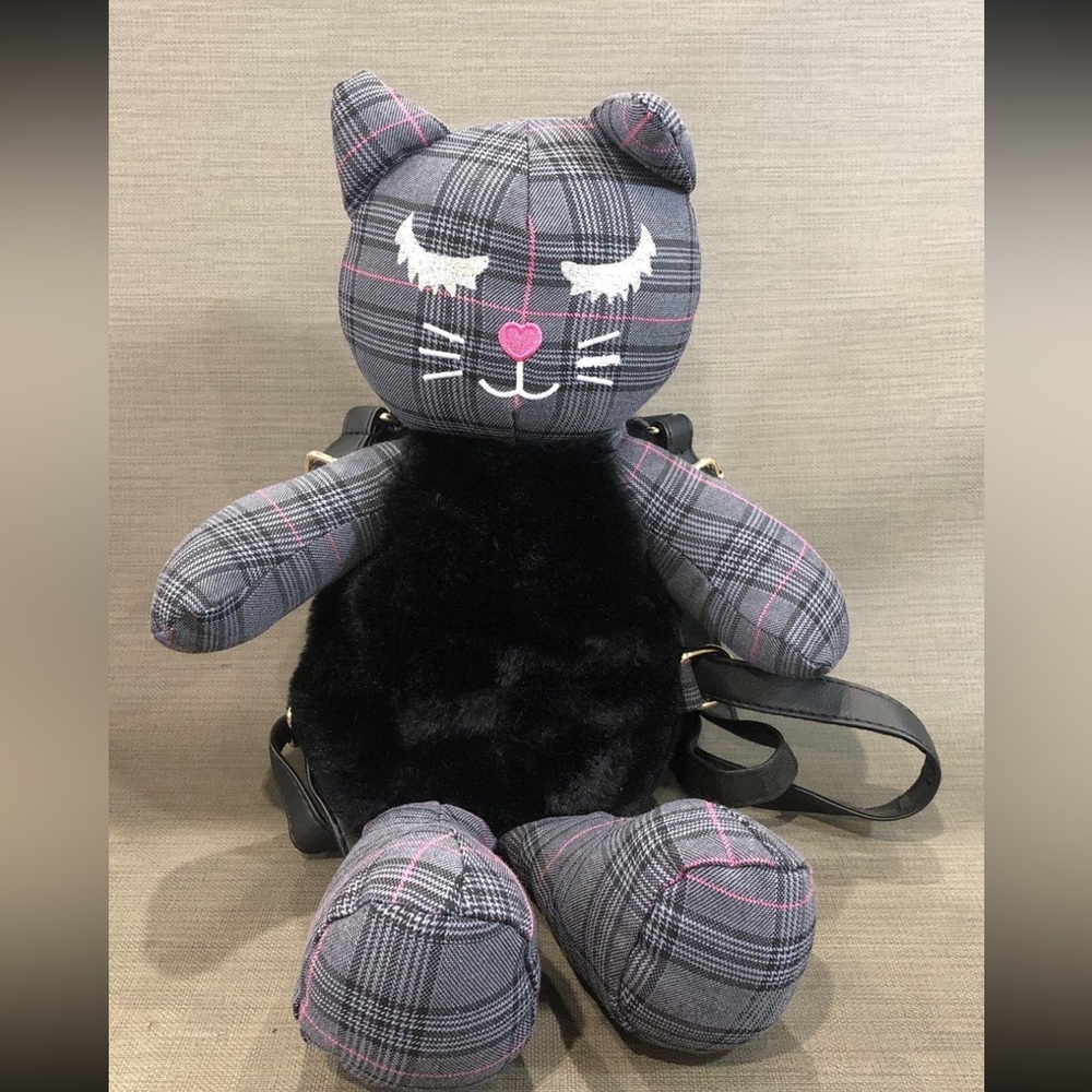 ✨ Host Pick ✨ NWOT Discontinued Betsey Johnson Cat Backpack - w/Lip Zipper Charm